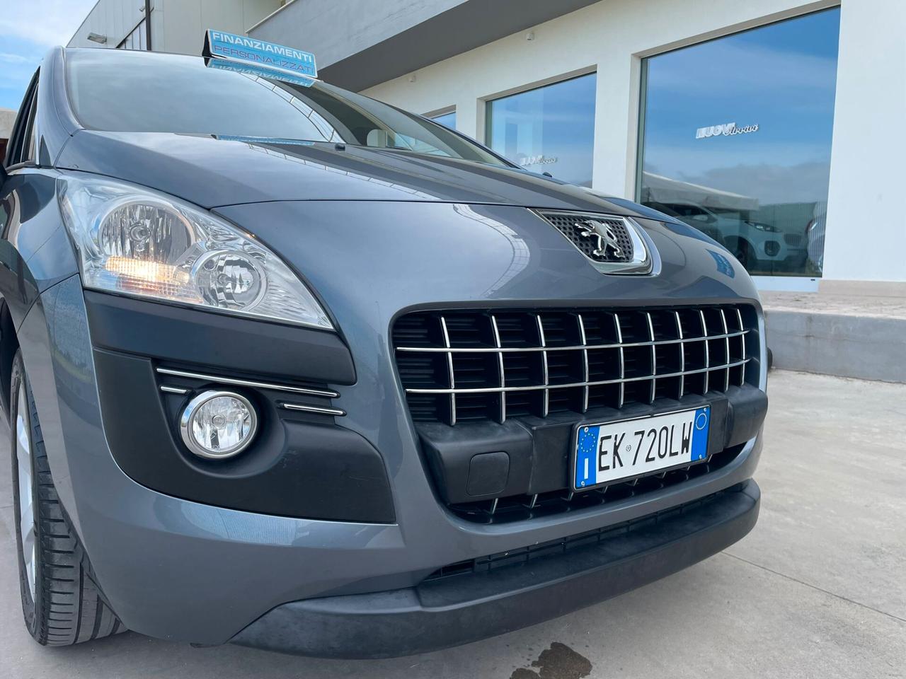 Peugeot 3008 1.6 e-HDi 115CV cambio robotizzato Stop&Start Allure