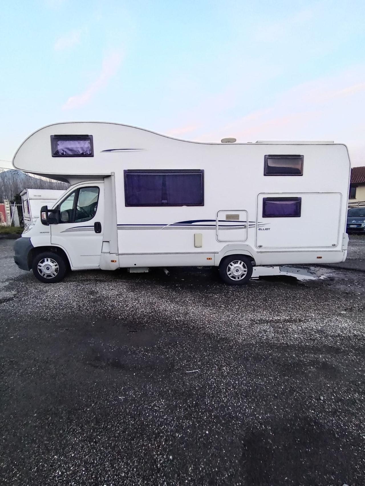 MANSARDATO Elliot 40 del 2010 in saldo 049