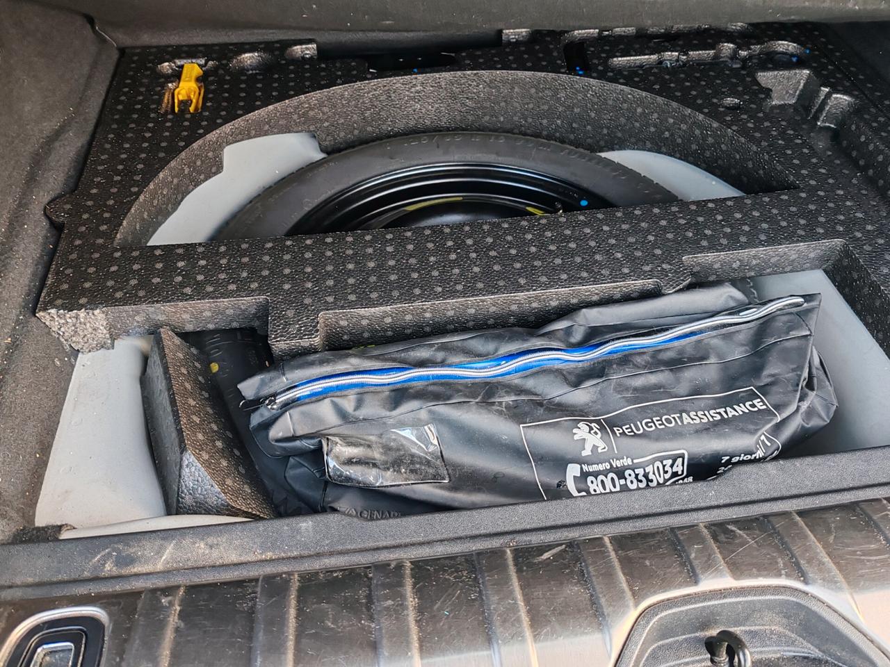 Peugeot 2008 1.6 Hdi Allure