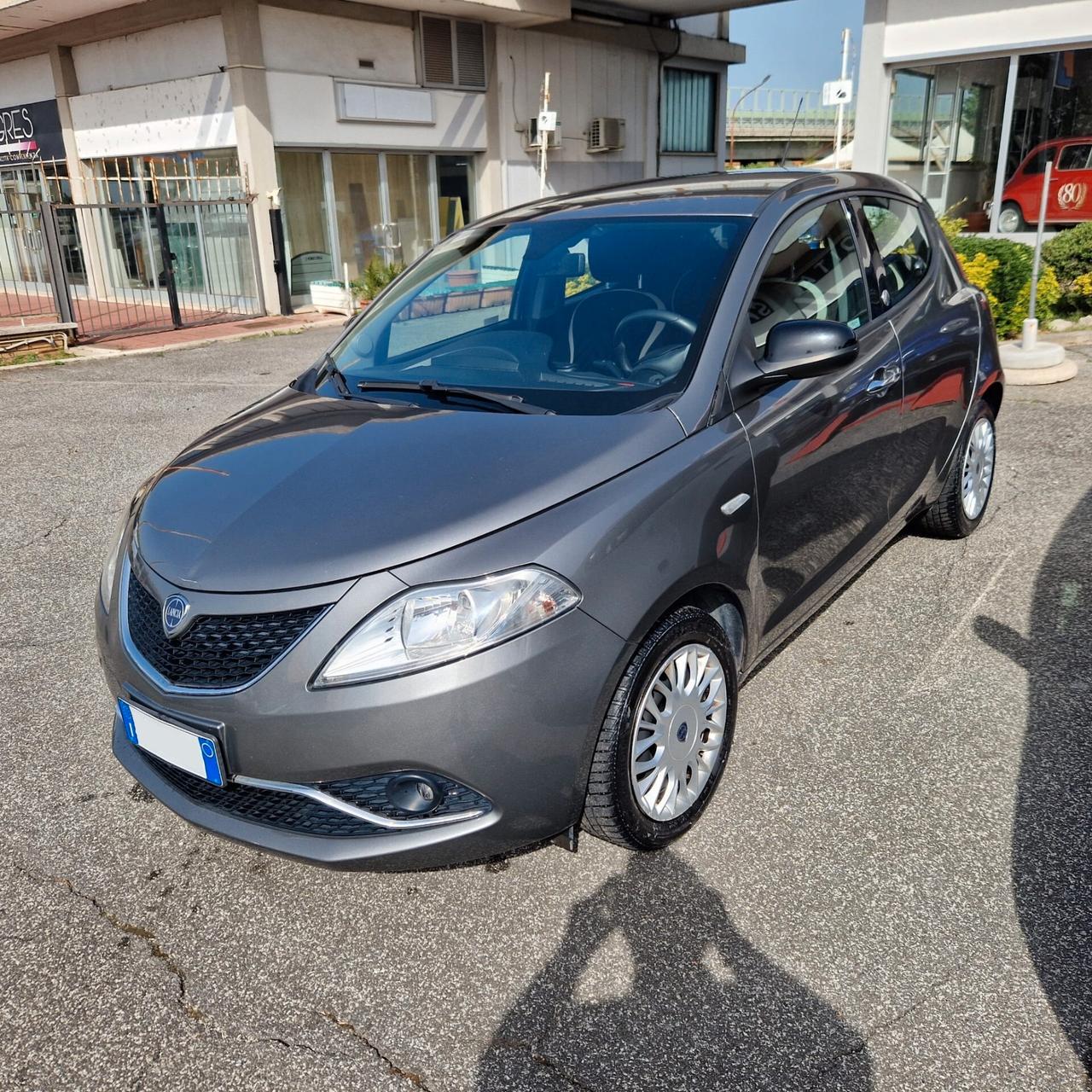 Lancia Ypsilon GPL Ecochic Gold