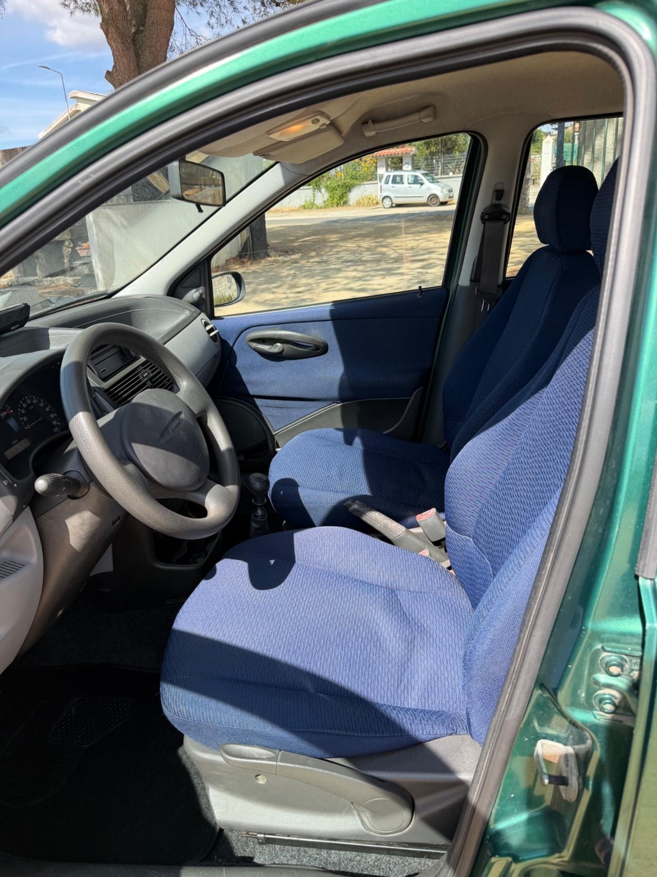 Fiat Punto 1.2i cat 5 porte ELX