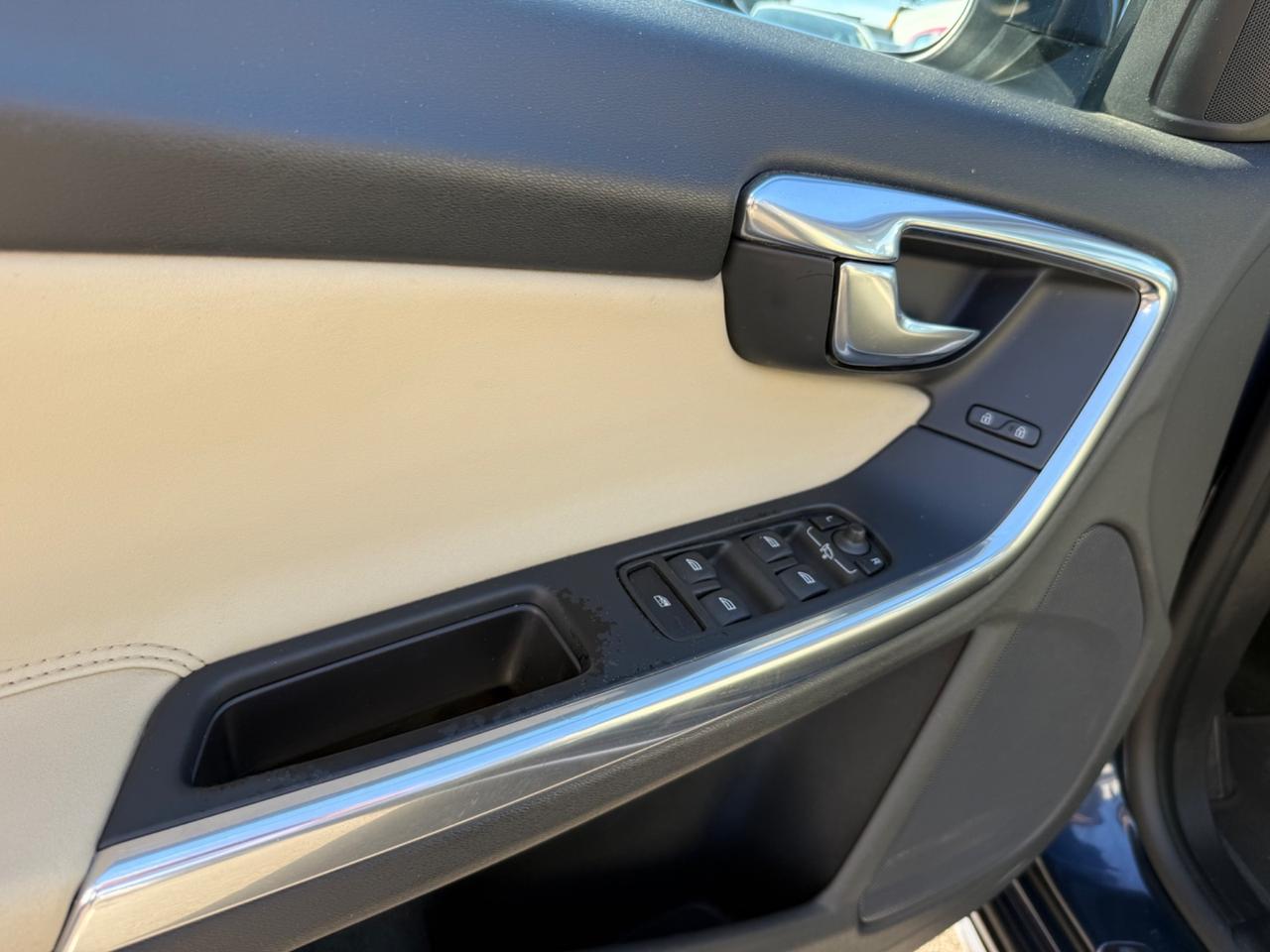 Volvo V60 D4 Summum