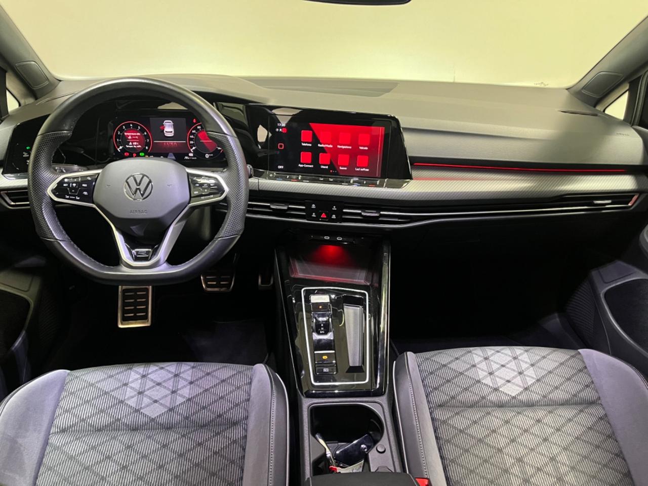 Volkswagen Golf 1.5 eTSI 150 CV EVO ACT DSG R-Line