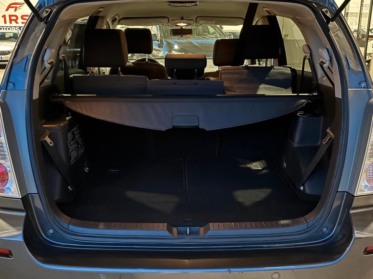 Toyota Corolla Verso 2.2 16V D-4D DPF MY'08 7pt