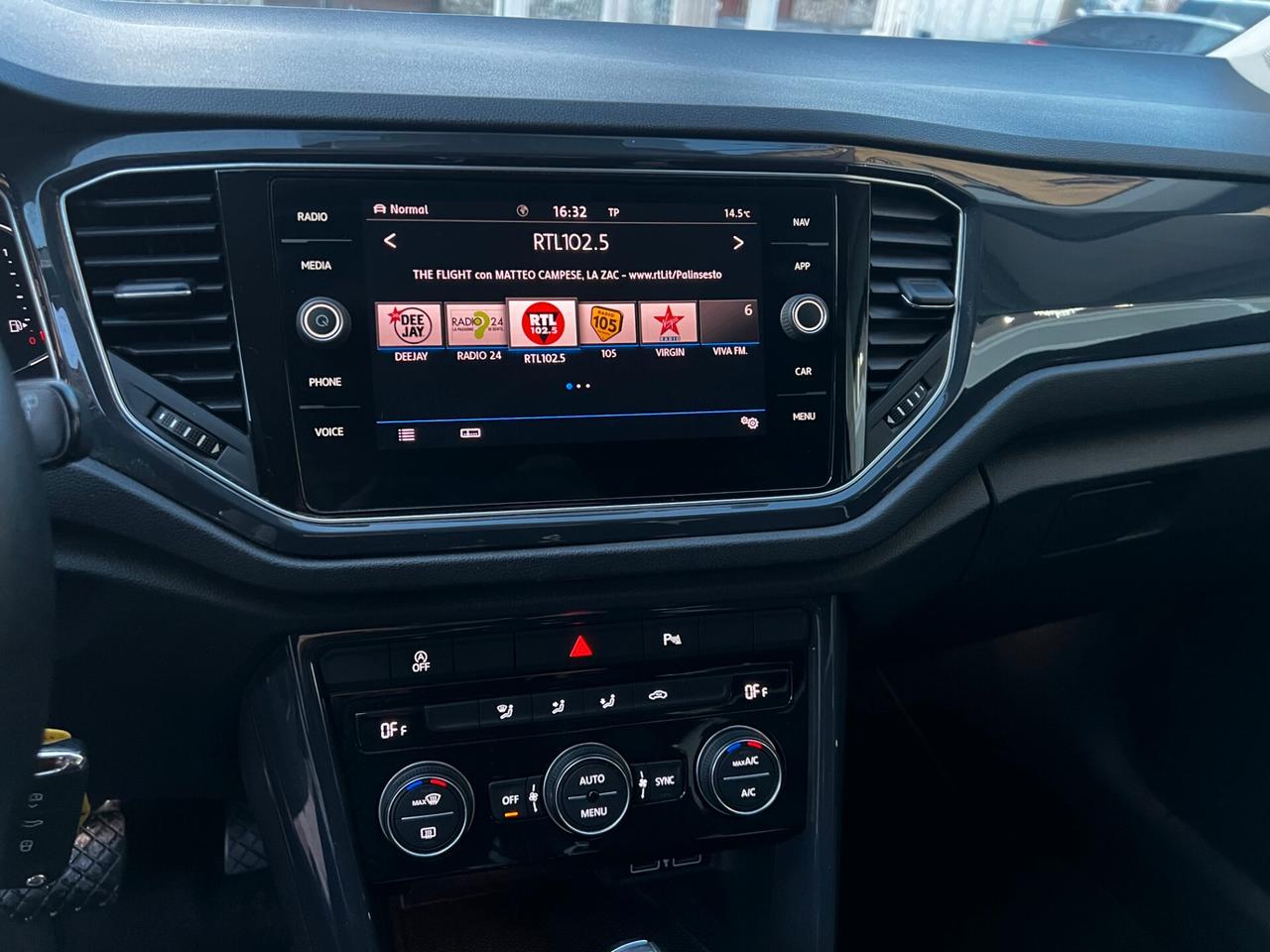 Volkswagen T-Roc 2.0 TDI 150 CV DSG 4MOTION-FULL