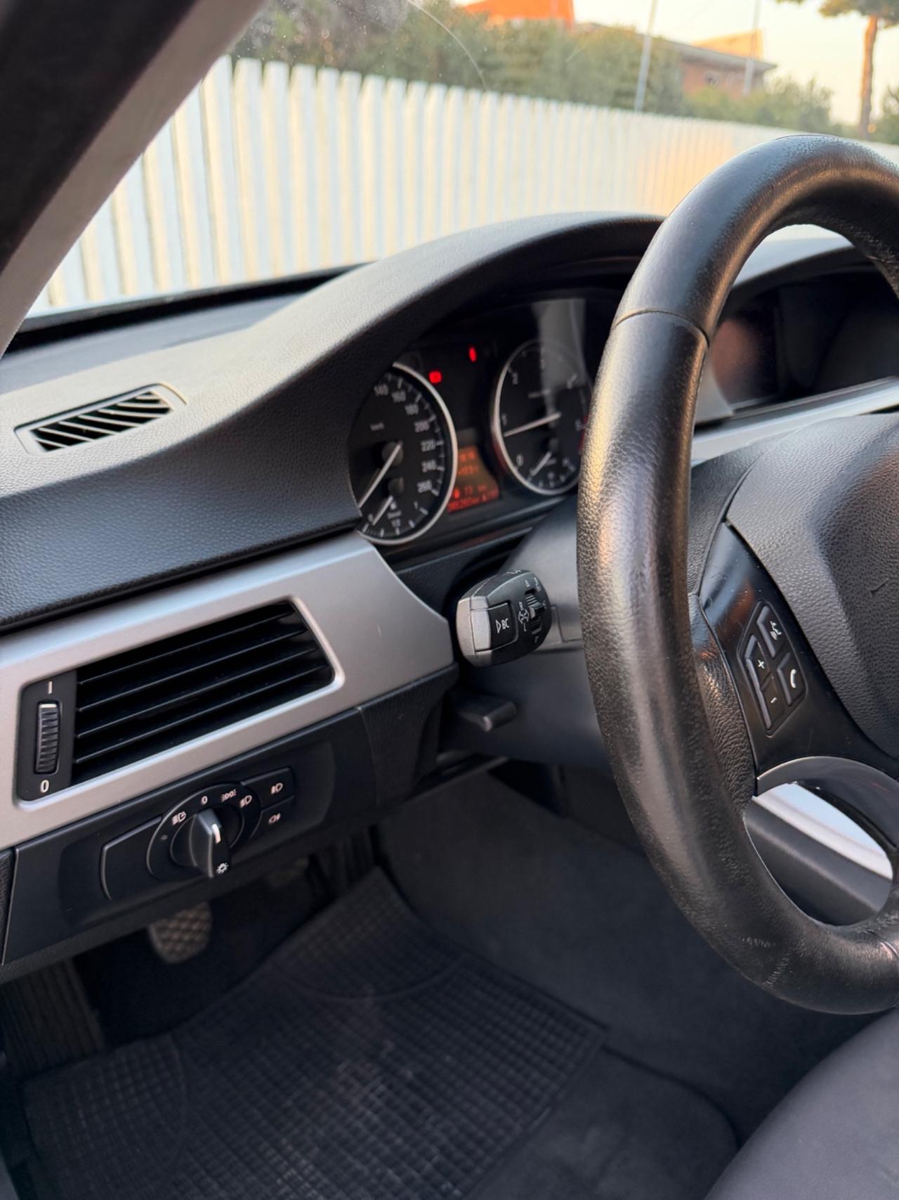 Bmw 318 318d cat Touring Attiva