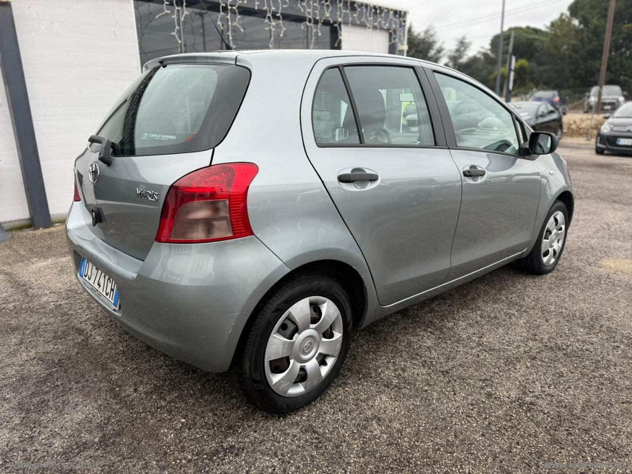 TOYOTA Yaris 1.0 5p.