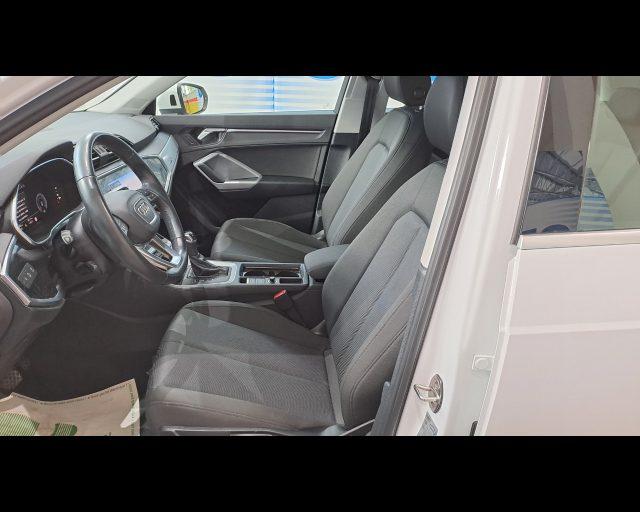 AUDI Q3 35 2.0 tdi Business Advanced quattro s-tronic