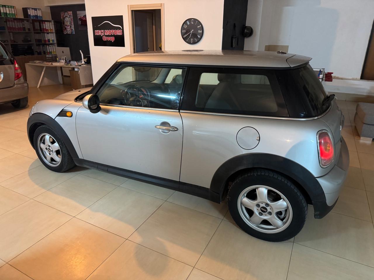 Mini Mini 1.6 16V Cooper D