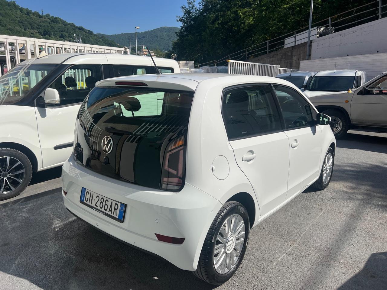 Volkswagen up! 1.0 5p. EVO beats BlueMotion Technology