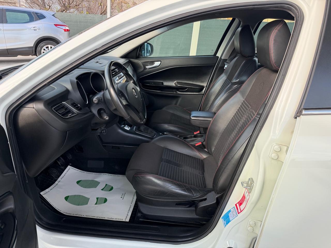 Alfa Romeo Giulietta 1.6 JTDm-2 105 CV Exclusive