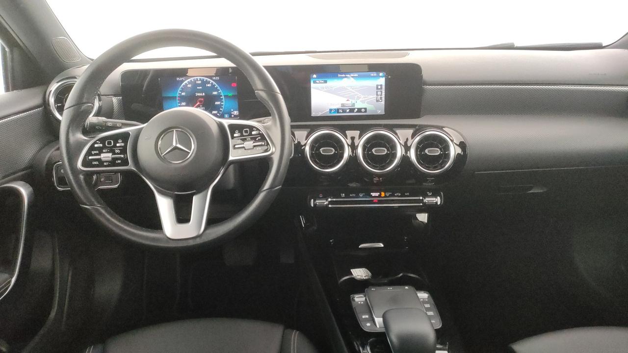 Mercedes-Benz A 180 d Sport auto