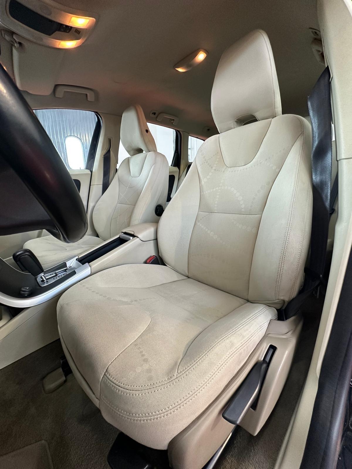 Volvo XC 60 XC60 D5 AWD Geartronic Momentum