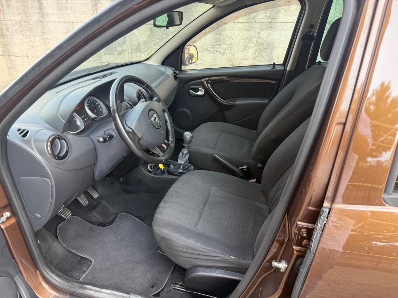 Dacia Duster 1.5 dCi 110CV 4x4 GANCIO TRAINO