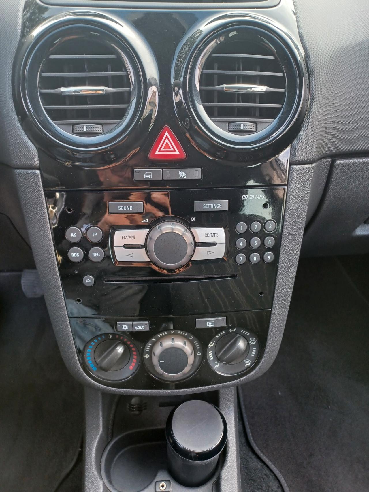 Opel Corsa 1.2 5 porte UNICO PROPRIETARIO