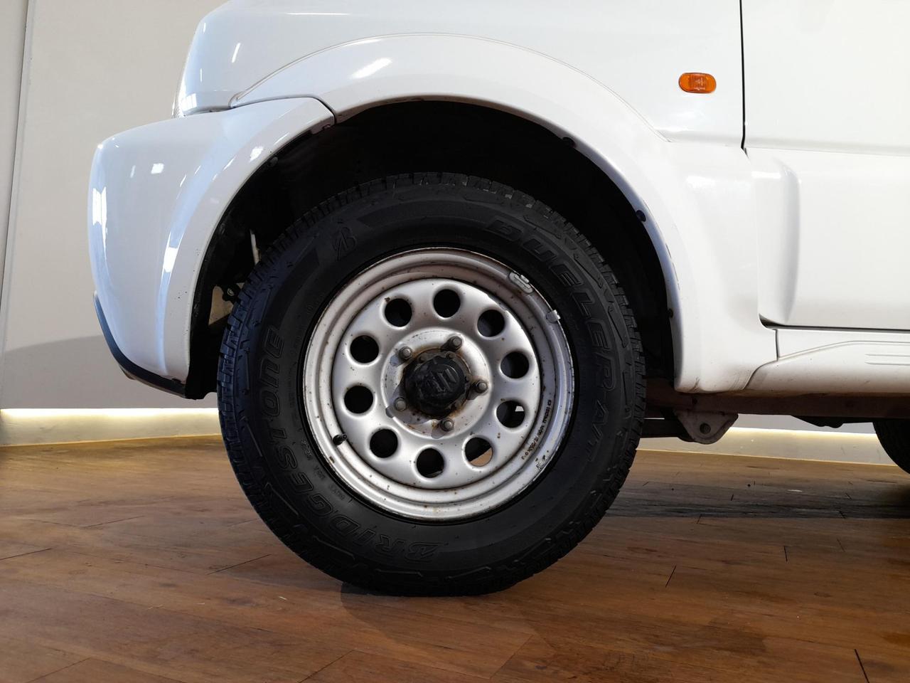 Suzuki Jimny 1.3 16v FJ 4wd