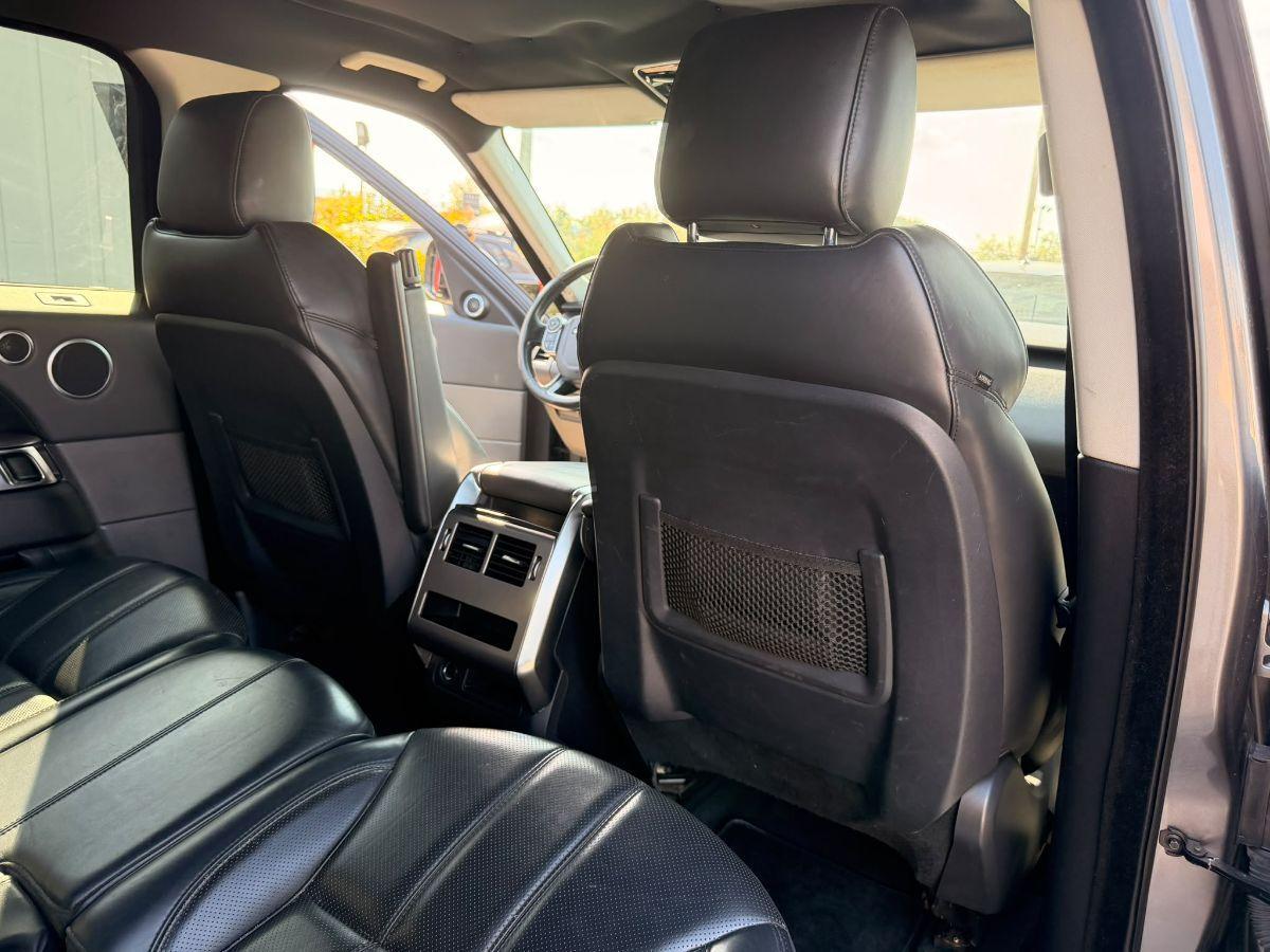 LAND ROVER - Range Rover Sport - 3.0 TDV6 HSE