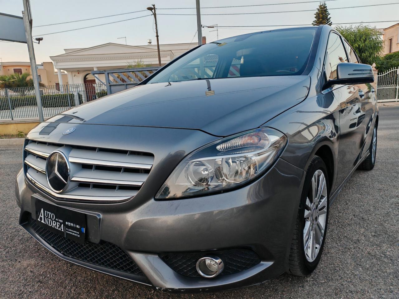 Mercedes benz classe B 180cdi fulll 2013
