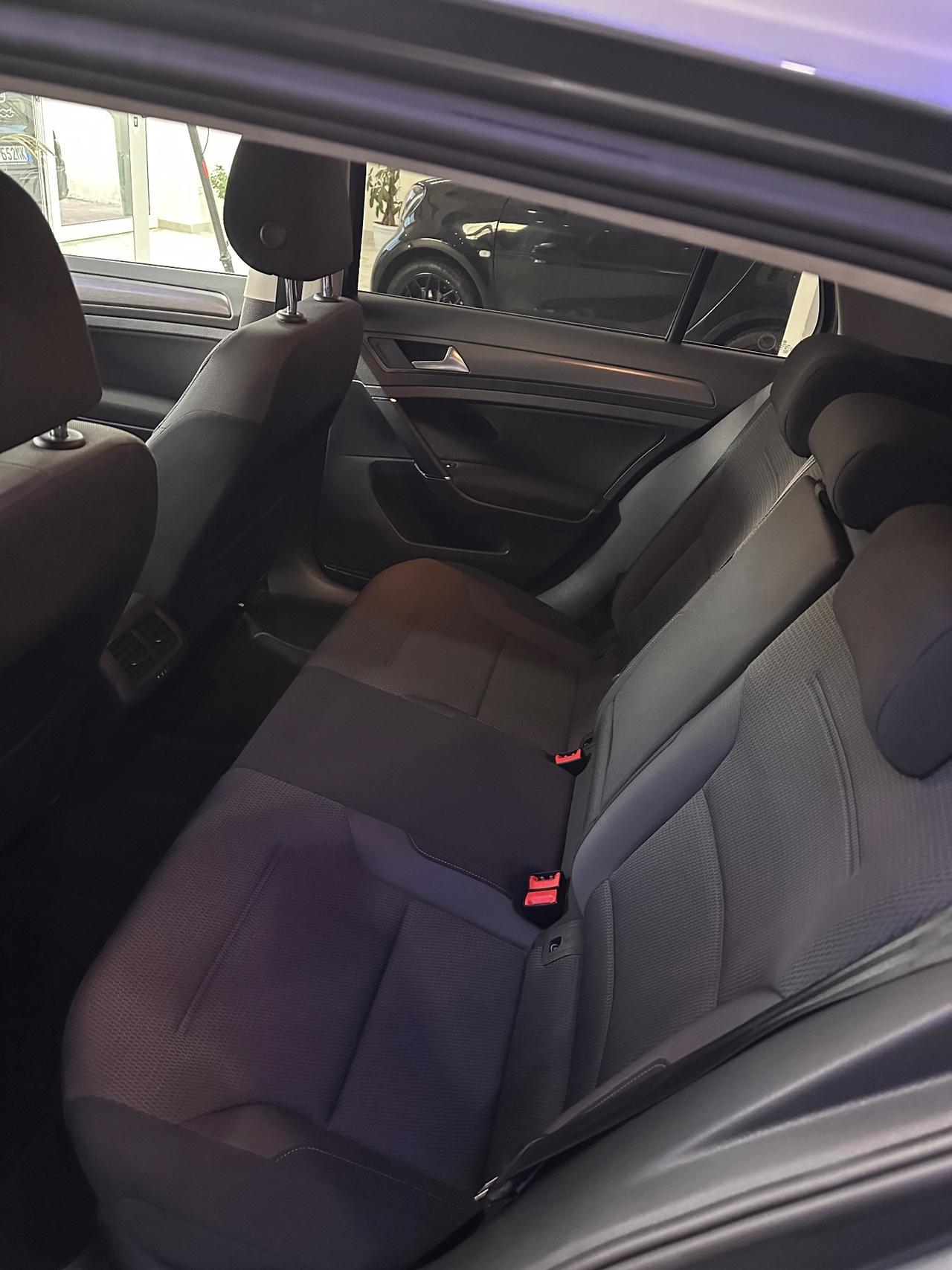 Volkswagen Golf 2.0 TDI DSG 5p. Executive BlueMotion Technology