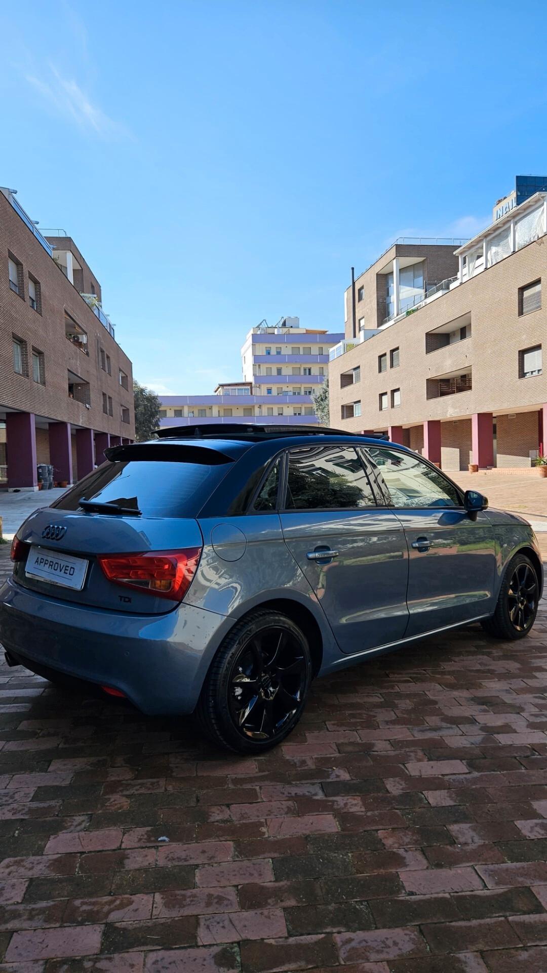 Audi A1 1.6 TDI S tronic Attraction