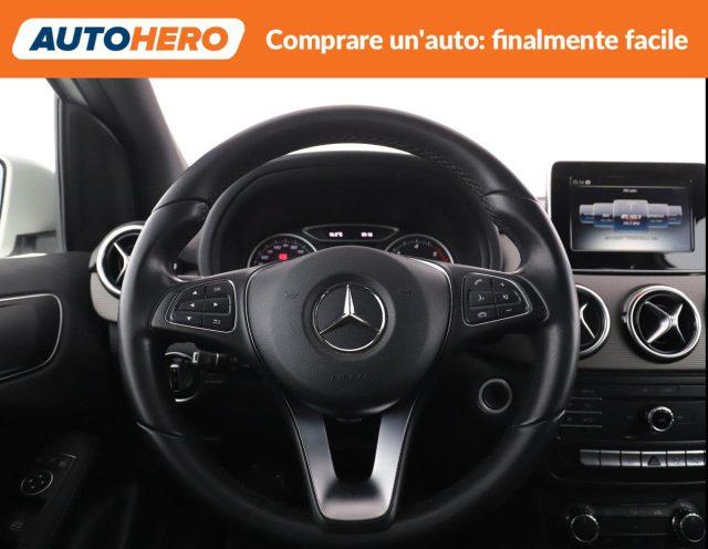 MERCEDES-BENZ B 180 d Business