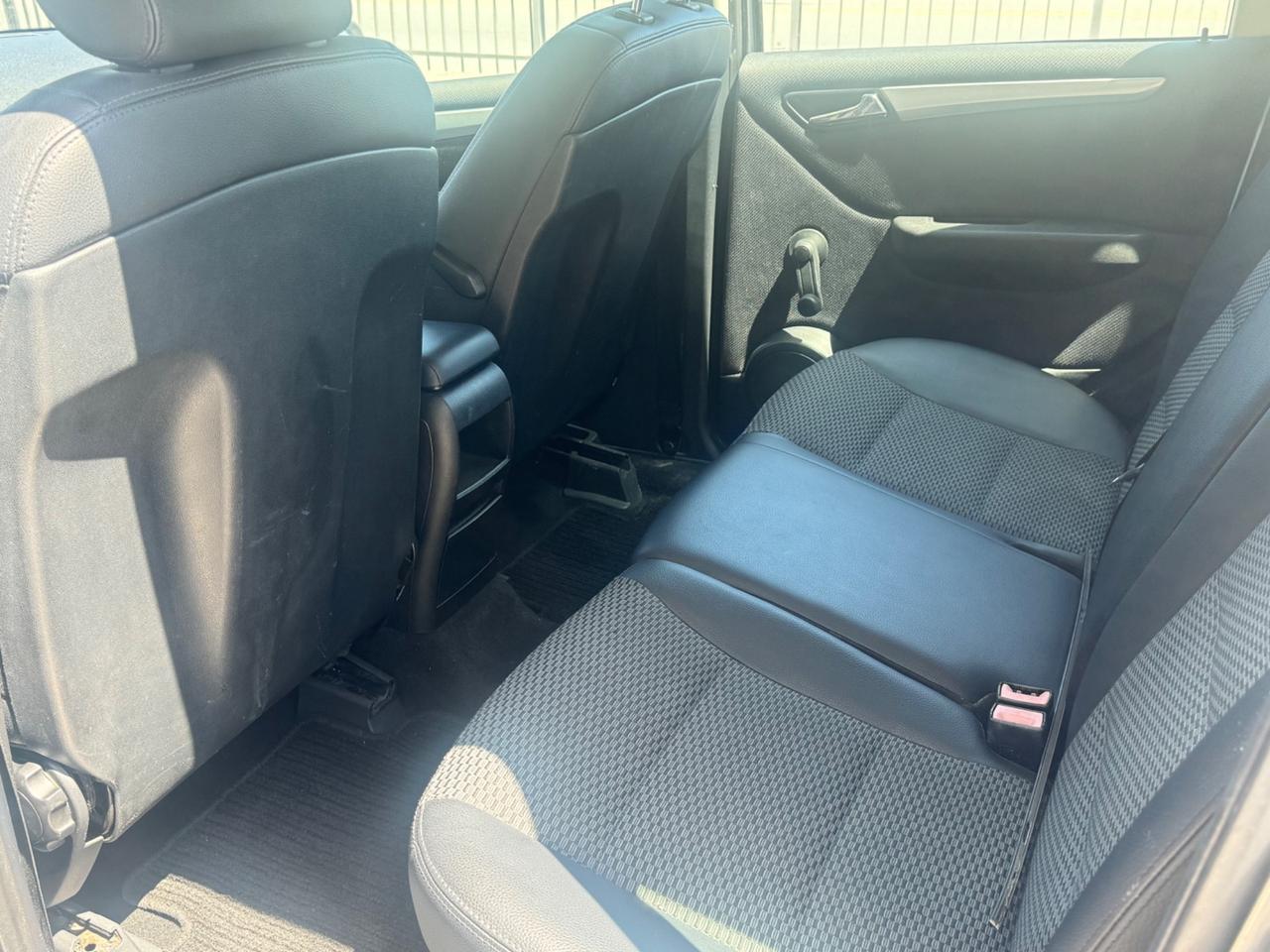 Mercedes-benz A 160 Avantgarde 2010 ok neopatentati