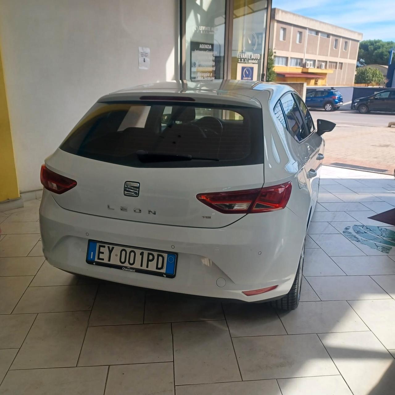 REGOLARMENTE TAGLIANDATA LEON 1.6 TDI PERFETTA