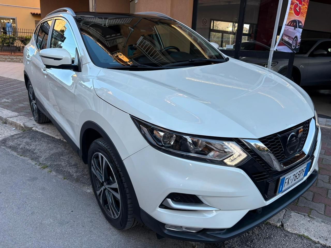 Nissan Qashqai 1.5 dCi N-Connecta + TETTO