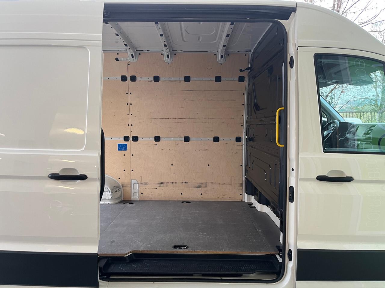 Volkswagen Crafter 2.0TDI Au8M L3H3 GARANZIA24MESI