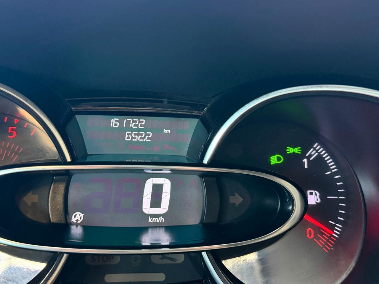 Renault Clio dCi 8V 75 CV 5 porte Moschino Life