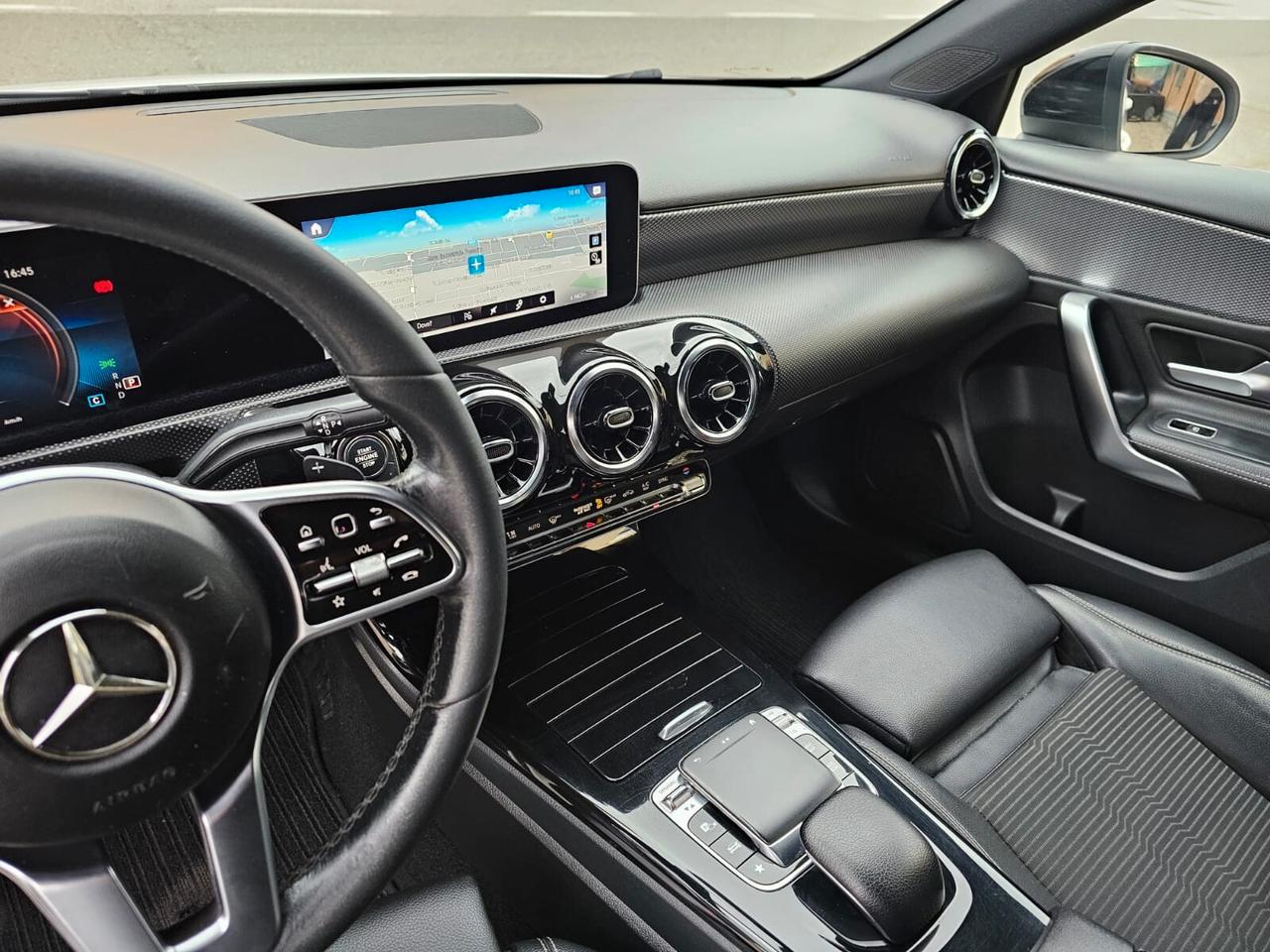 Mercedes-benz A 180d 115cv Sport*Aut*Pelle*Navi*Bi-Xeno*18*Euro6