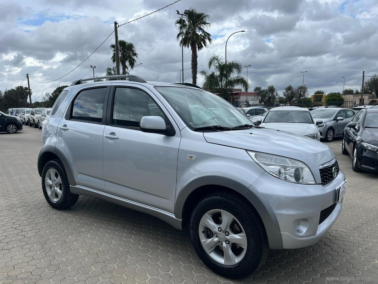 DAIHATSU Terios 1.5 4WD Sho Green Powered