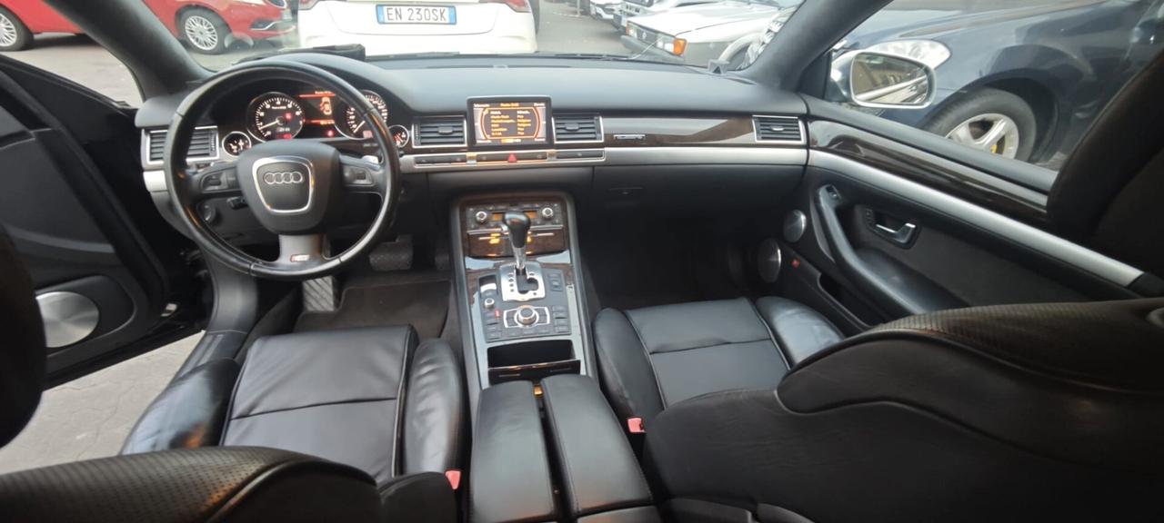 Audi A8 S8 5.2 V10 quattro tiptronic