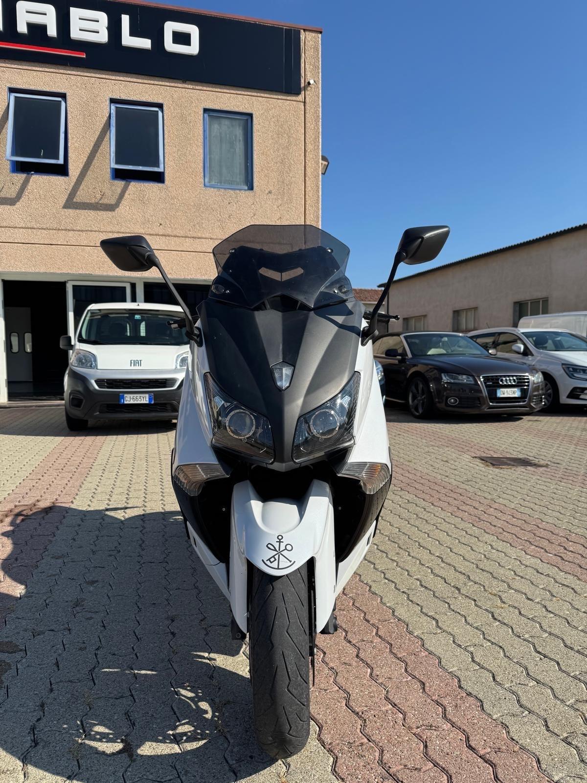 Yamaha TMAX 530