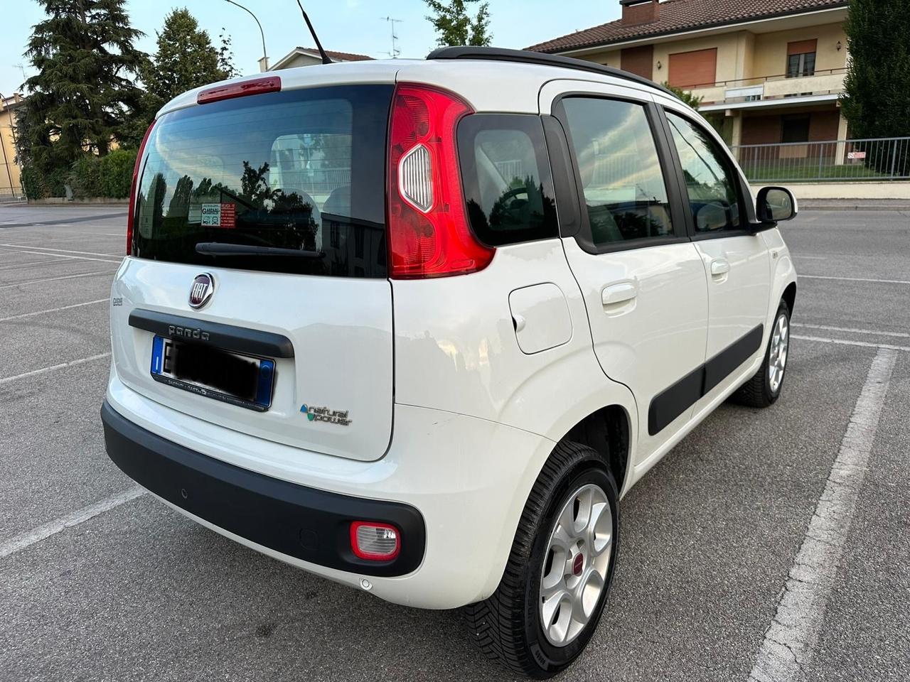 Fiat Panda 0.9 TwinAir Turbo Natural Power Lounge neo pat