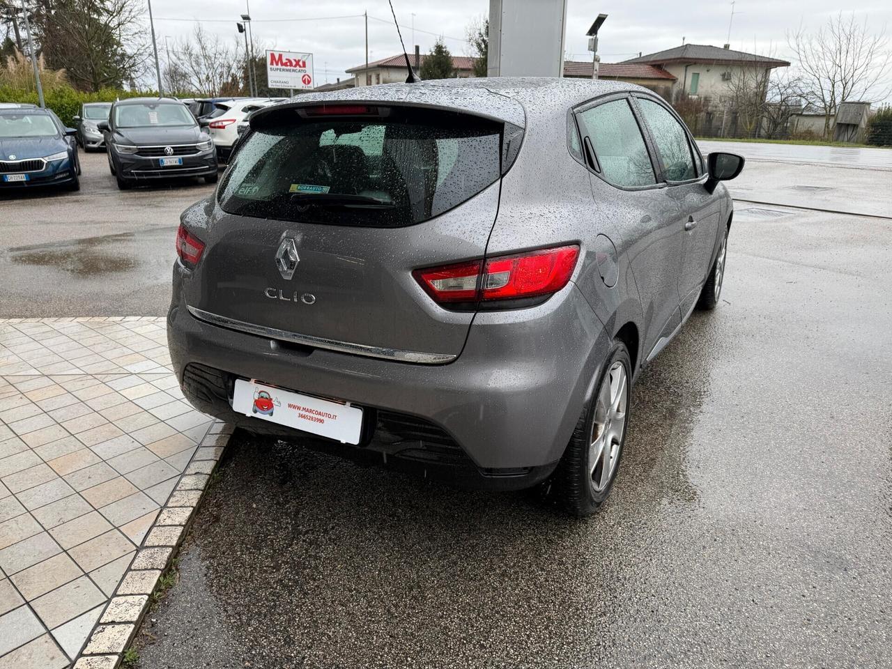 Renault Clio 1.2 benzina km 85000 Neopatentati