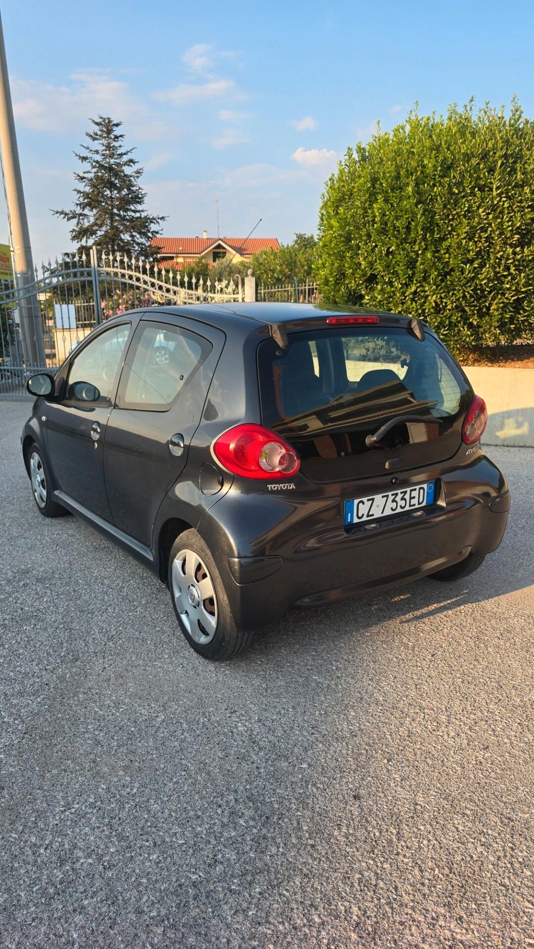 Toyota Aygo 1.0 12V VVT-i 5 porte