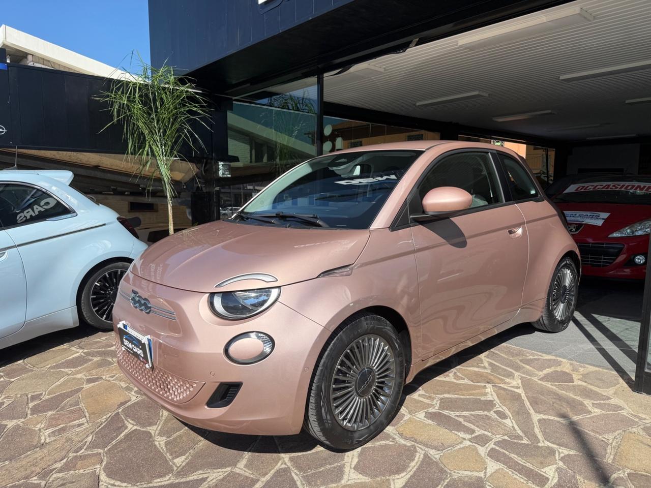 Fiat 500 500e Berlina 42 kWh La Prima
