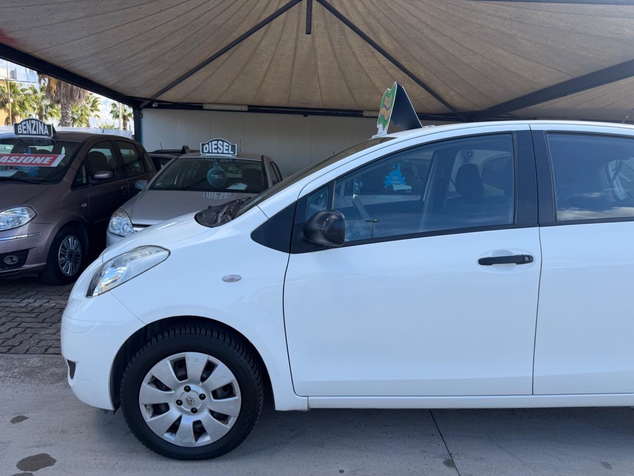 Toyota YARIS 1.0 BENZINA 2010 - SERVICE TOYOTA