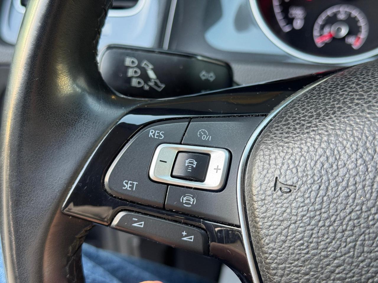 Volkswagen Golf 1.5 tsi Highline 130cv 5p