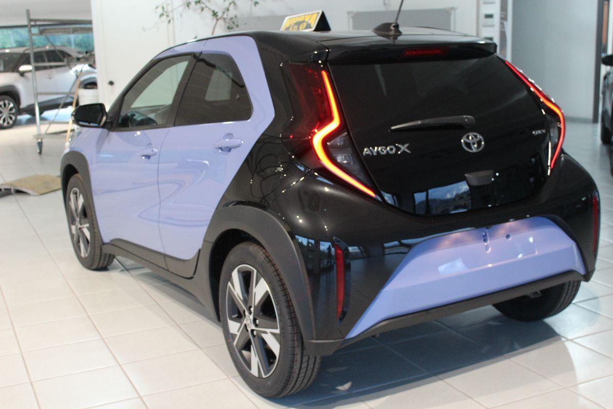 TOYOTA - Aygo X ICON HYBRID