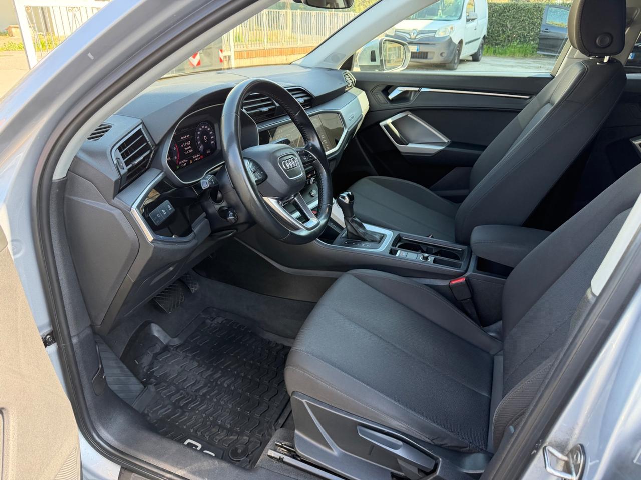 Audi Q3 35 TDI S tronic Business Advanced