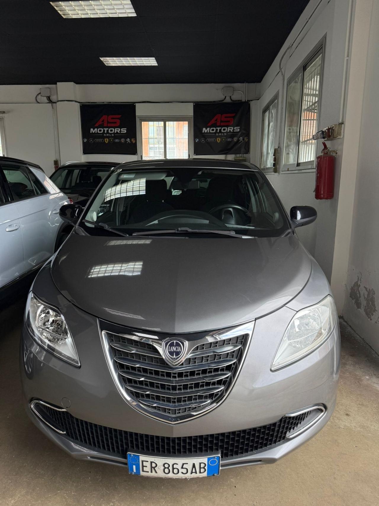 Lancia Ypsilon 1.2 69 CV 5 porte GPL Ecochic Gold