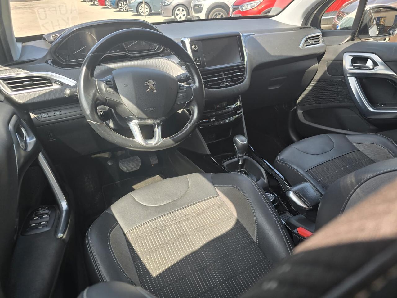 Peugeot 2008 BlueHDi 120 EAT6 S&S Black Matt