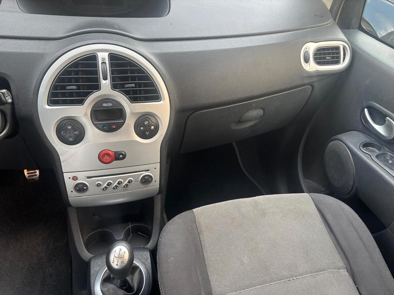 Renault Modus Grand 1.5 dCi 85CV Dynamique