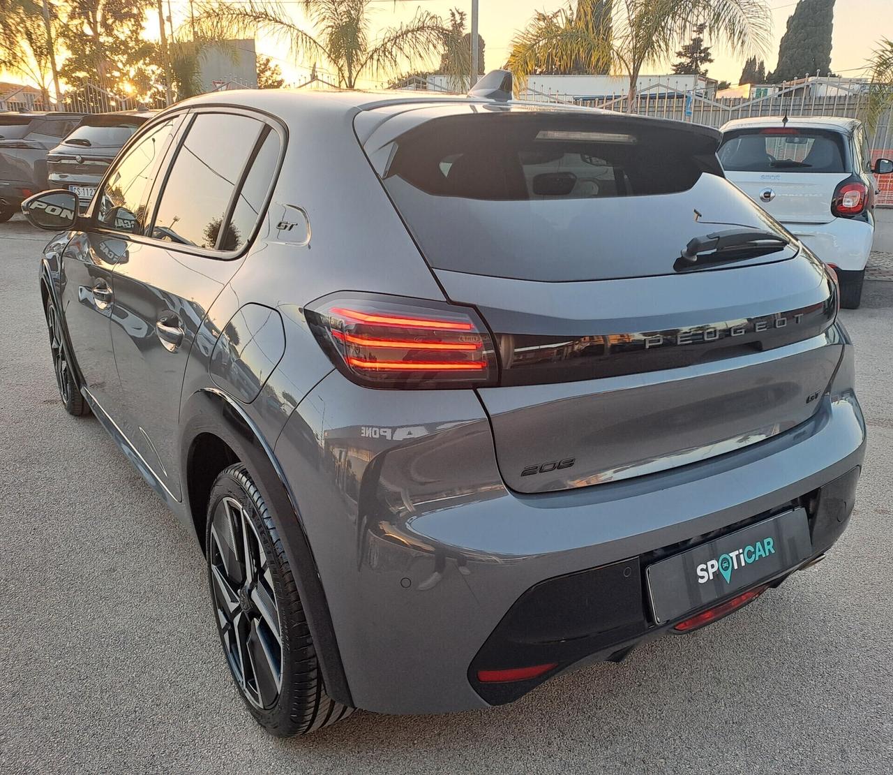 Peugeot 208 1.2 PureTech 100cv GT- 23848 km