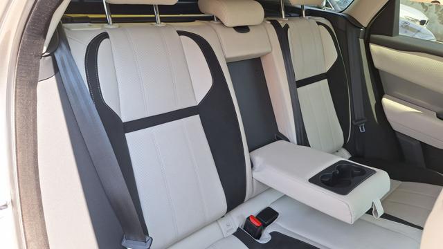 LAND ROVER Range Rover Velar 2.0D I4 240 CV S N°FP617