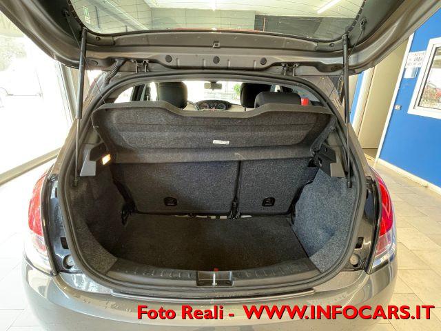 LANCIA Ypsilon 1.0 FireFly 5 porte S&S Hybrid Silver PROMO !