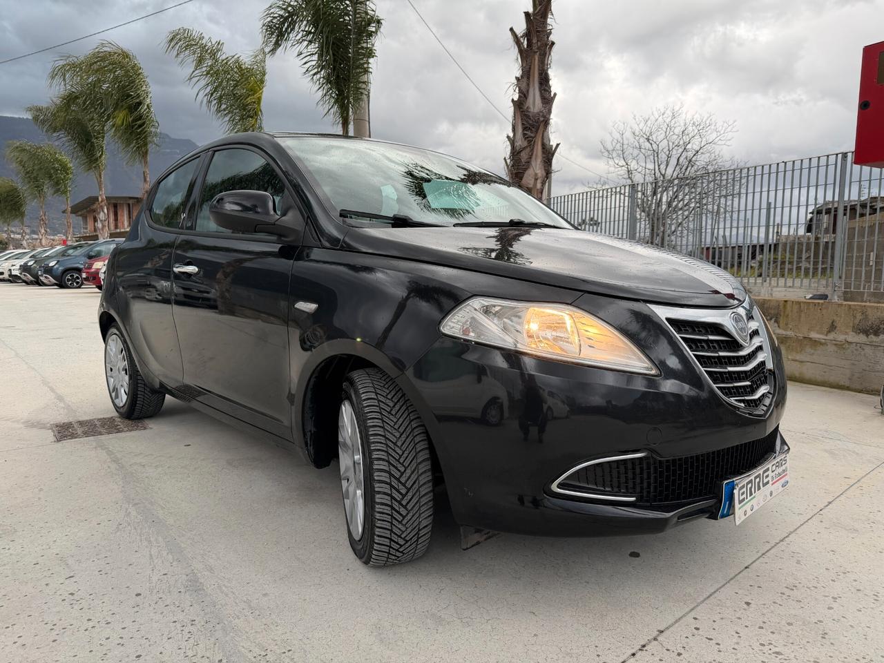 LANCIA YPSILON ANNO 2014 1.2 BENZINA/GPL 69 CV