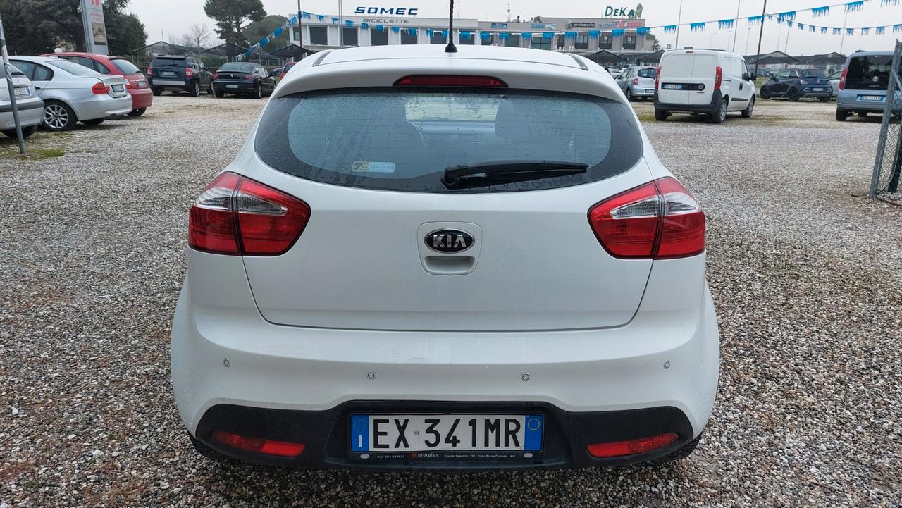 Kia Rio 1.2 CVVT 5p. Cool
